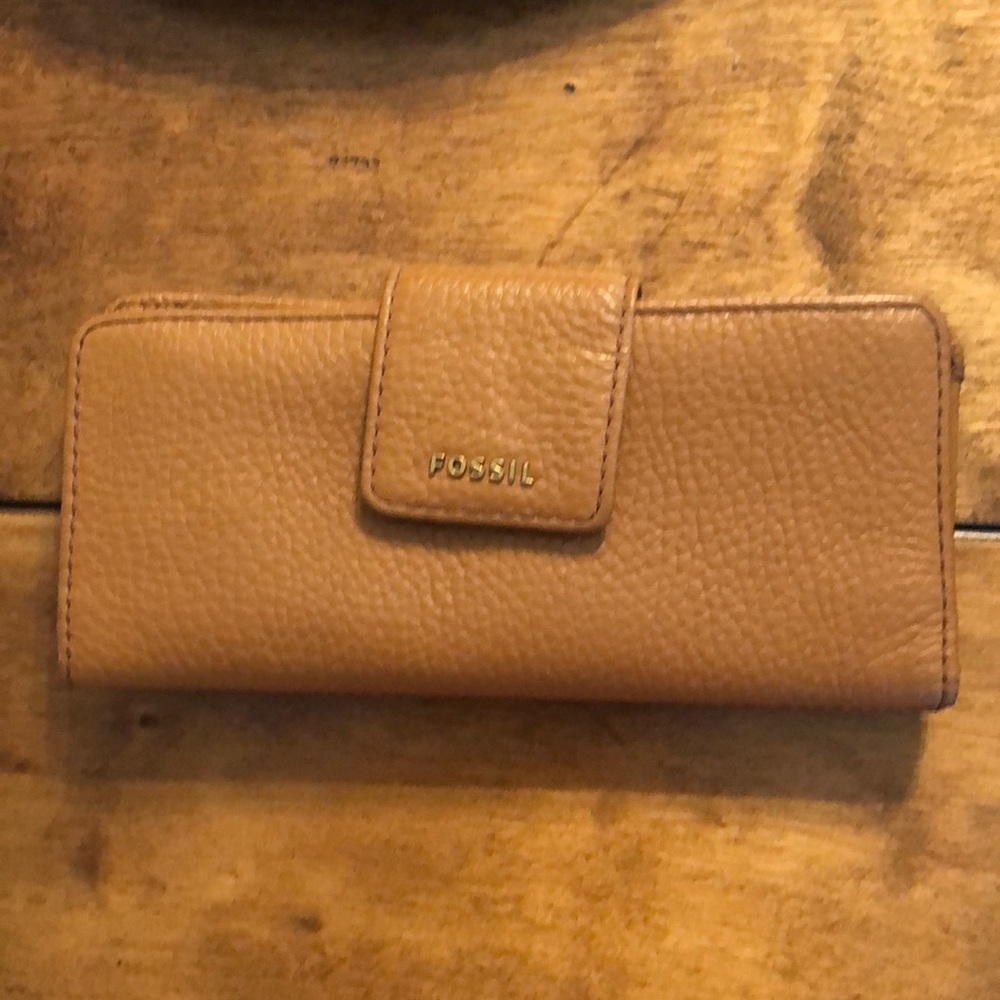Fossil wallet